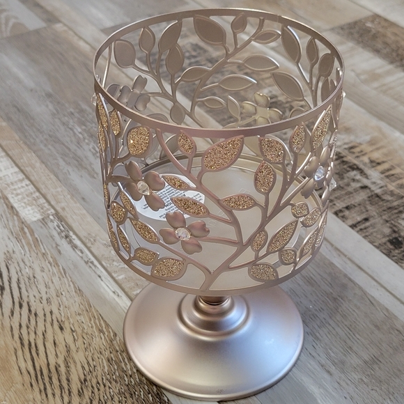 Bath & Body Works Dogwood Pedestal Candle Holder Floral Glitter - Picture 2 of 4